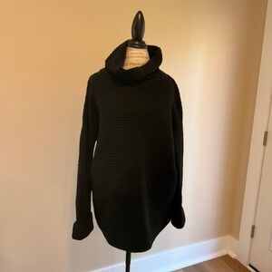 Pilcro Women's Black Oversized Turtleneck Sweater Size M